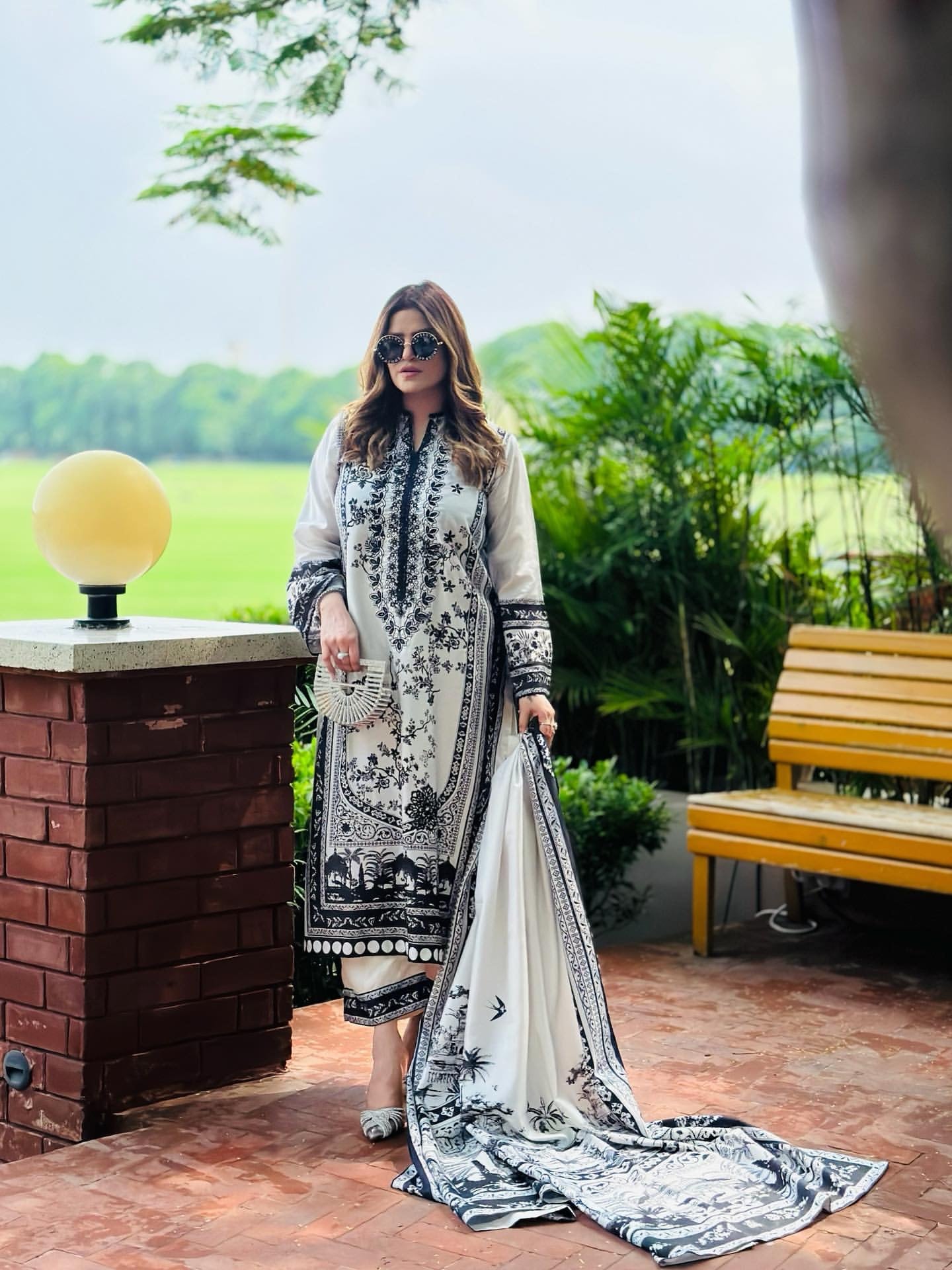Elegant Black and White Floral Printed Lawn 3-Piece Unstitched Suit with Embroidered Details, Matching Dupatta, and Stylish Traditional Design for Women – Perfect for Summer and Festive Wear