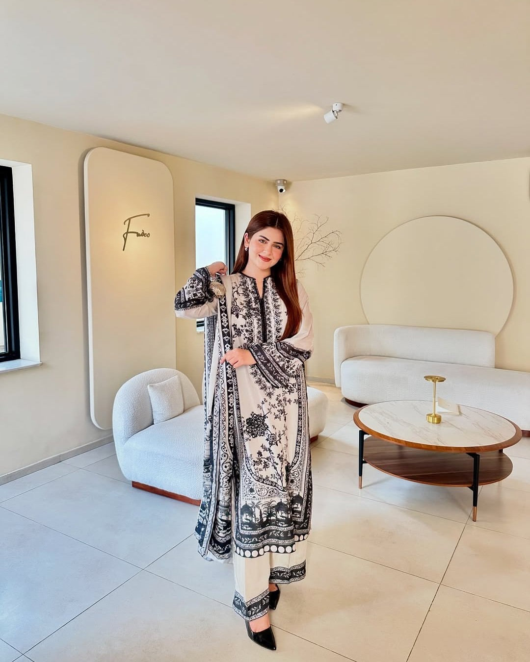 Elegant Black and White Floral Printed Lawn 3-Piece Unstitched Suit with Embroidered Details, Matching Dupatta, and Stylish Traditional Design for Women – Perfect for Summer and Festive Wear