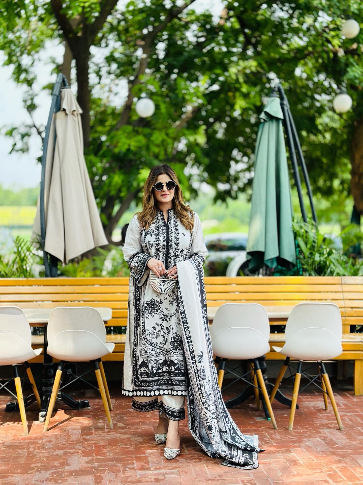 Elegant Black and White Floral Printed Lawn 3-Piece Unstitched Suit with Embroidered Details, Matching Dupatta, and Stylish Traditional Design for Women – Perfect for Summer and Festive Wear