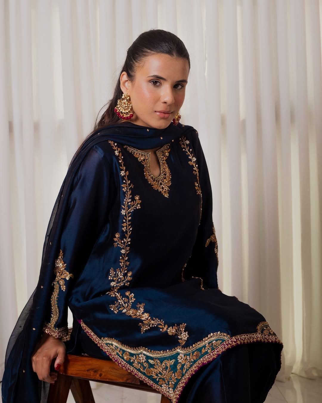 Midnight Majesty – Deep Navy Silk Ensemble with Handcrafted Antique Gold Embroidery and Sheer Dupatta Accents