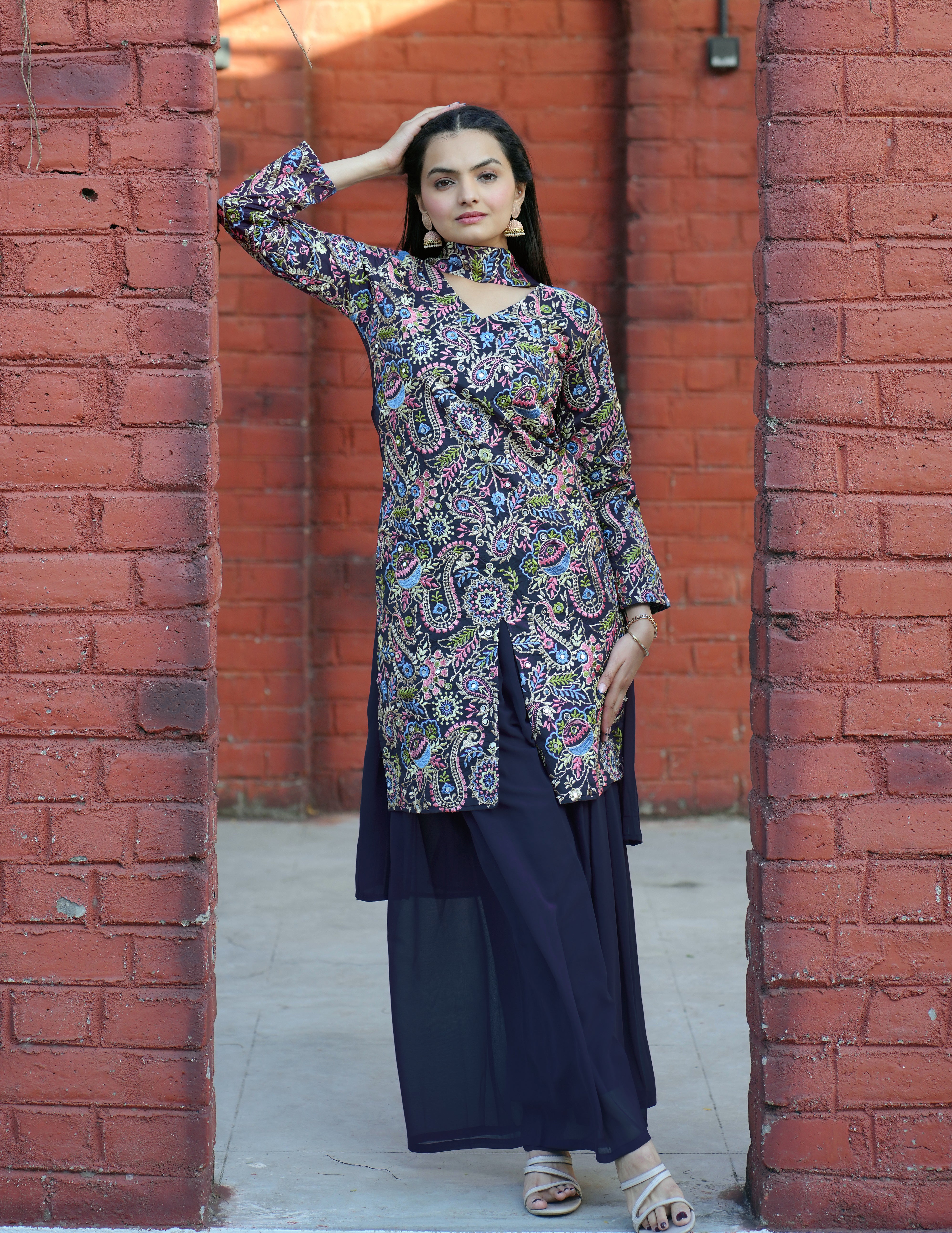 Luxury Traditional Embroidered Kurta and Sharara Set with Dupatta – A Stylish Choice for Weddings, Parties & Celebrations