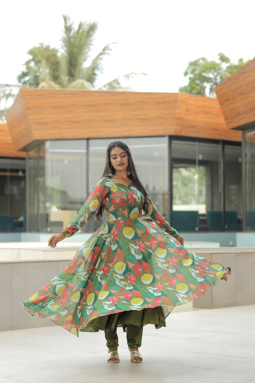 Floral Fantasy Georgette Anarkali Suit with Solid Green Dupatta – Elegant Ethnic Wear for Festive & Casual Occasions