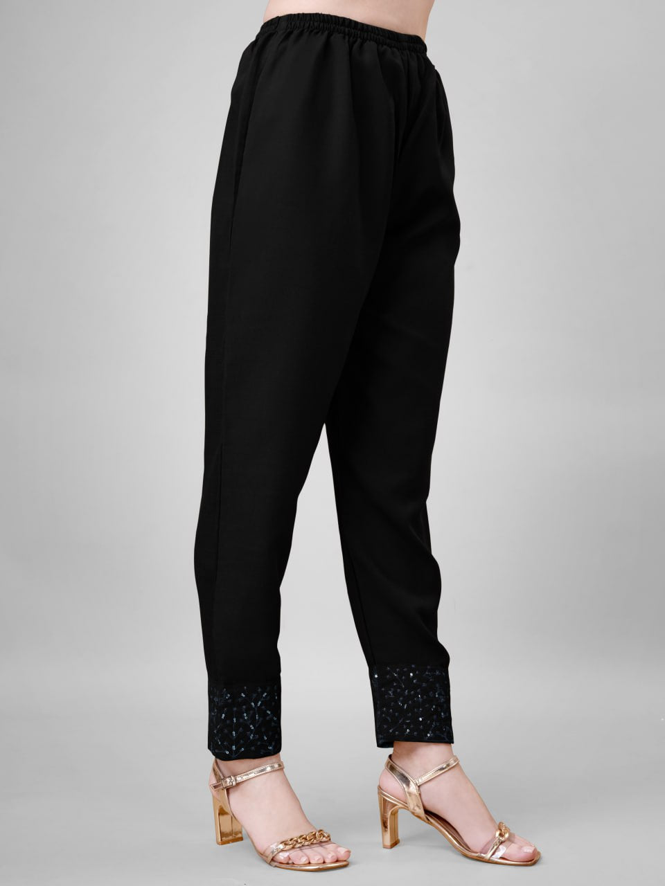 Elegant  Cotton Kurta Set with Embroidered Neckline and Printed Dupatta – Daily & Office Wear