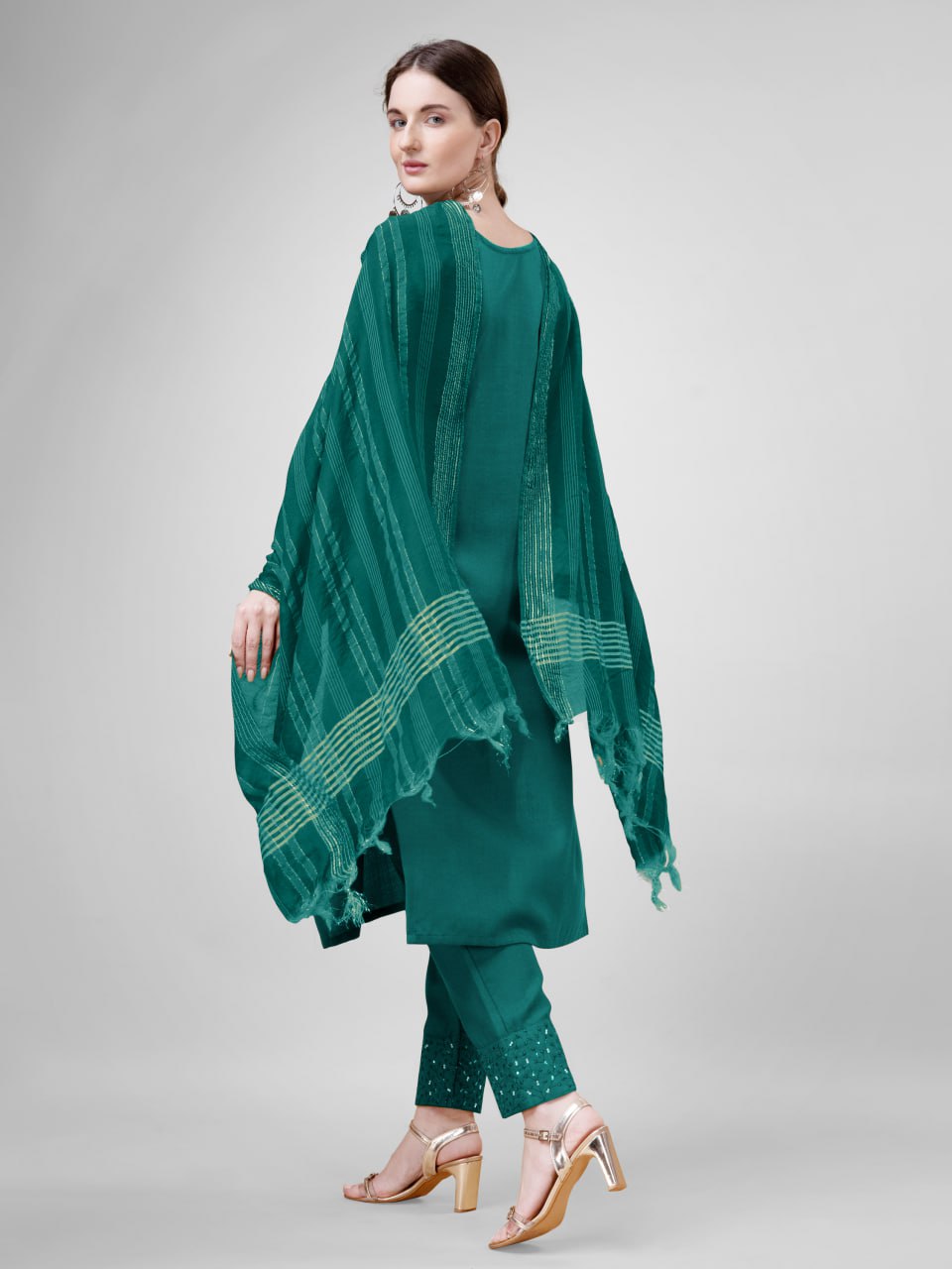 Elegant  Cotton Kurta Set with Embroidered Neckline and Printed Dupatta – Daily & Office Wear