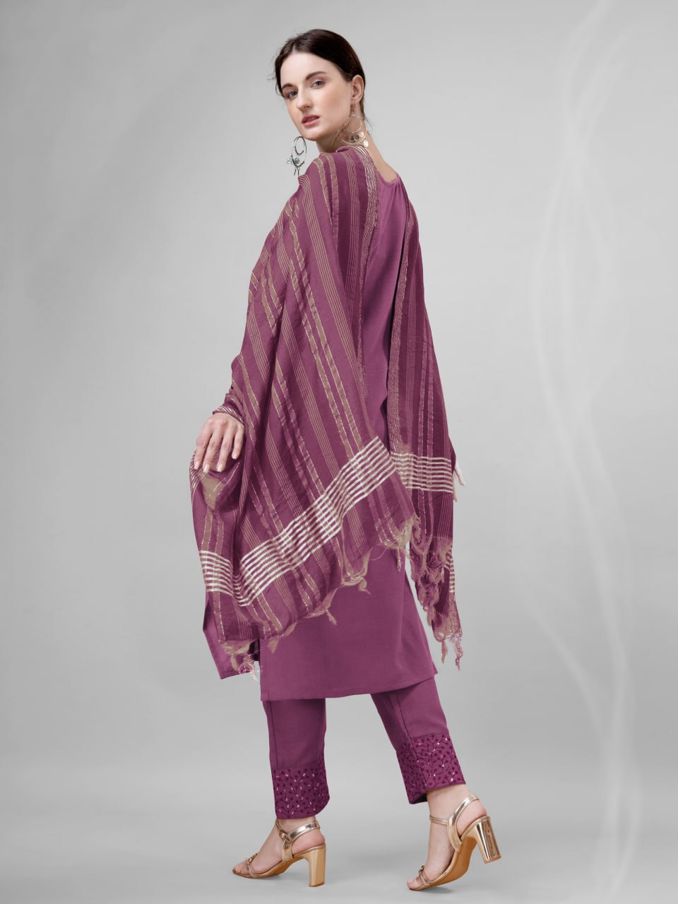 Elegant  Cotton Kurta Set with Embroidered Neckline and Printed Dupatta – Daily & Office Wear
