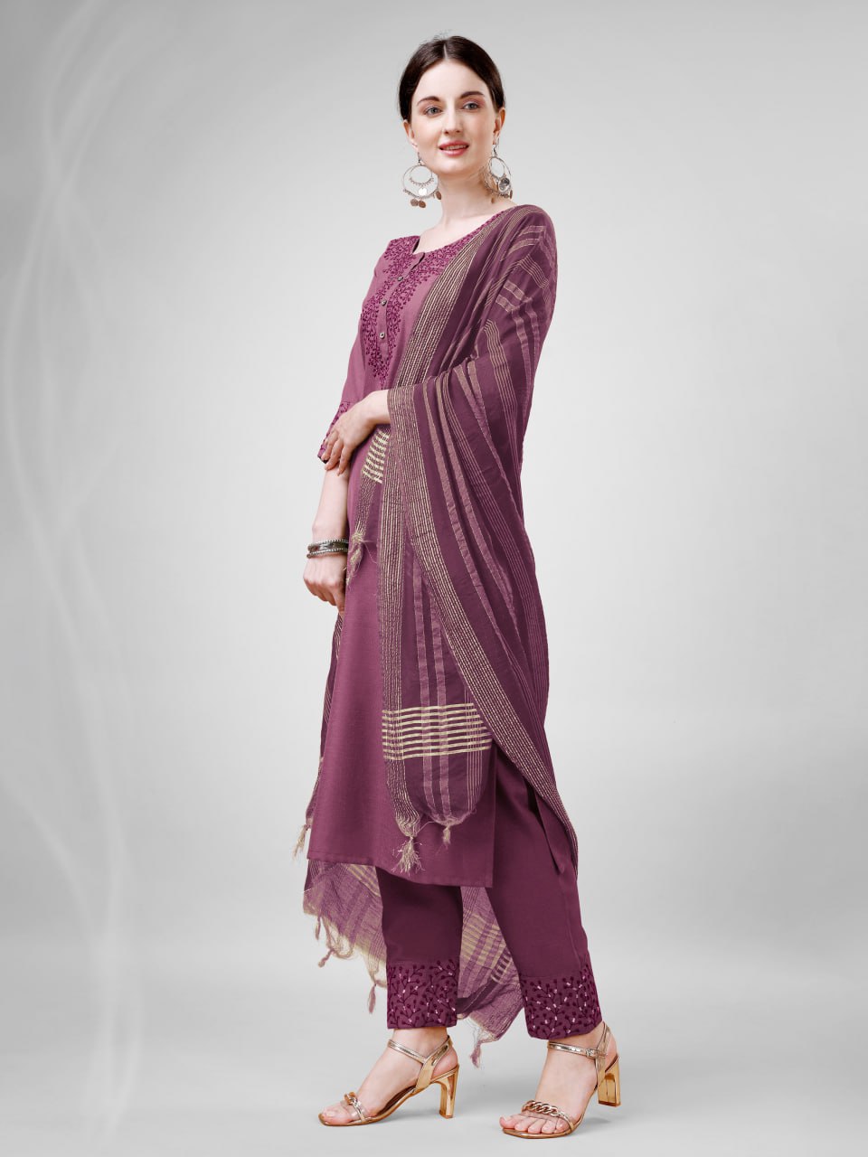 Elegant  Cotton Kurta Set with Embroidered Neckline and Printed Dupatta – Daily & Office Wear