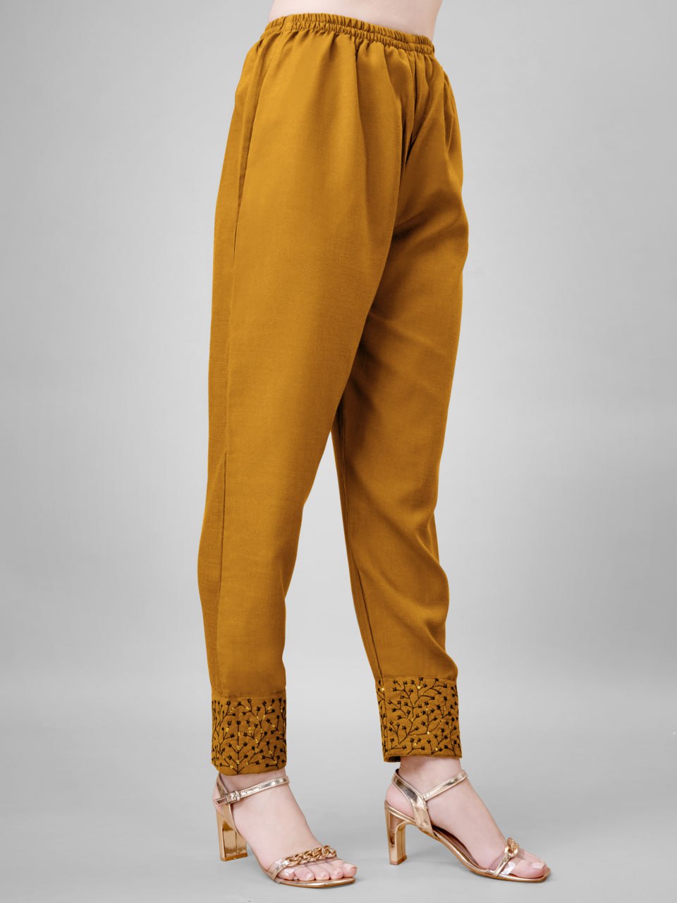 Elegant  Cotton Kurta Set with Embroidered Neckline and Printed Dupatta – Daily & Office Wear