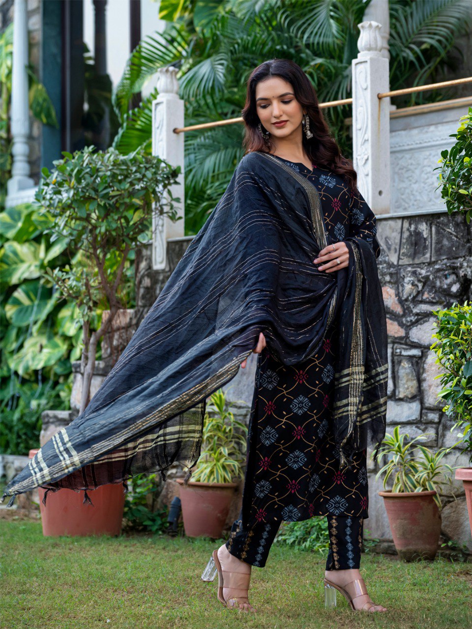 Classic Printed Kurta Suit Set with Matching Bottoms and Dupatta – Perfect for Office & Gatherings