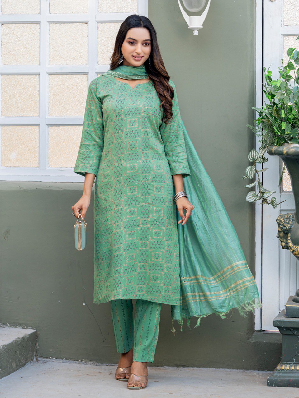 Classic Printed Kurta Suit Set with Matching Bottoms and Dupatta – Perfect for Office & Gatherings