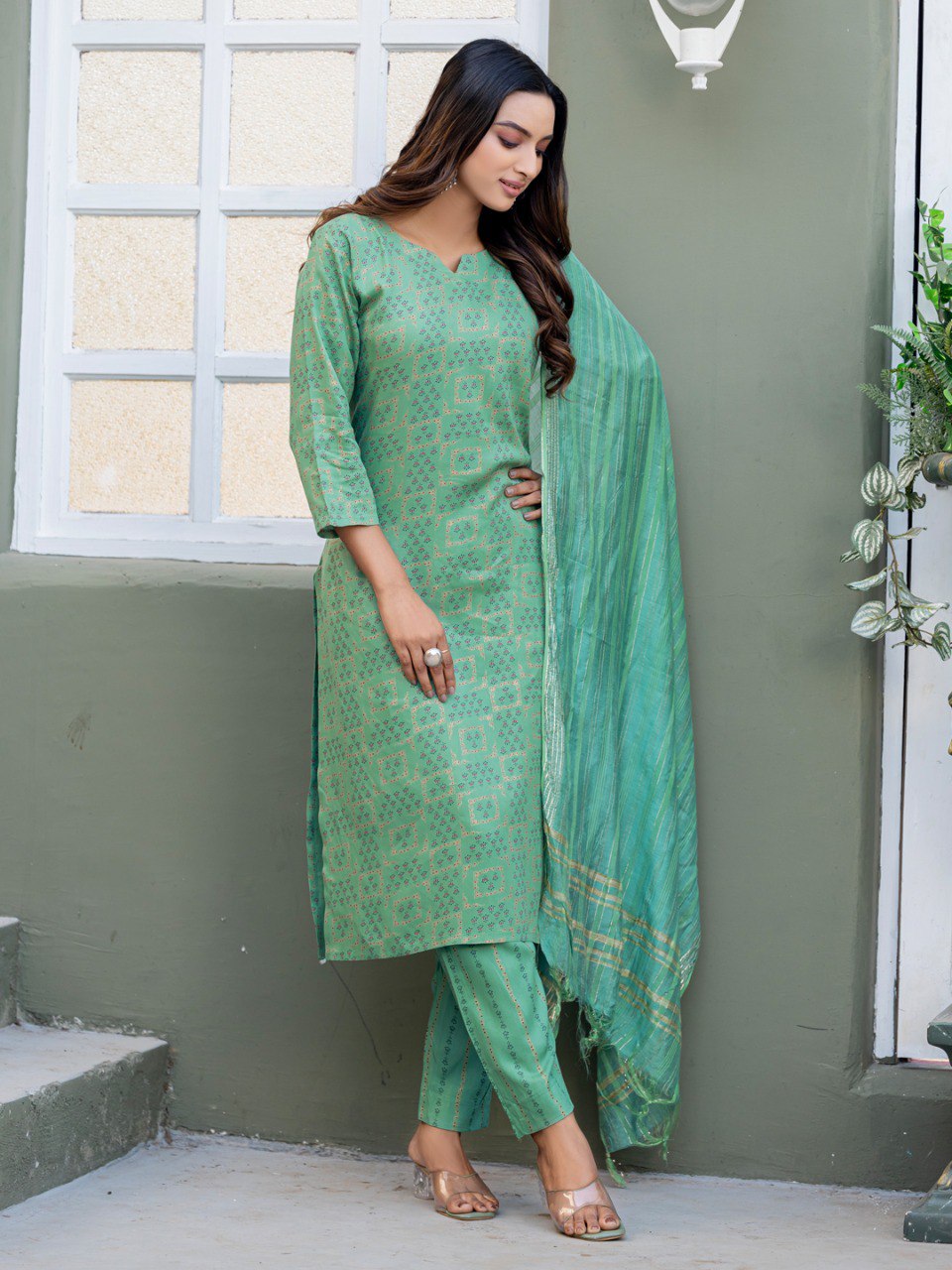 Classic Printed Kurta Suit Set with Matching Bottoms and Dupatta – Perfect for Office & Gatherings