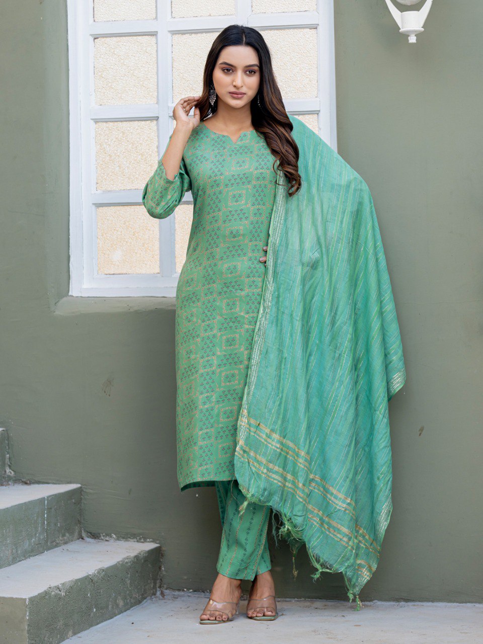 Classic Printed Kurta Suit Set with Matching Bottoms and Dupatta – Perfect for Office & Gatherings