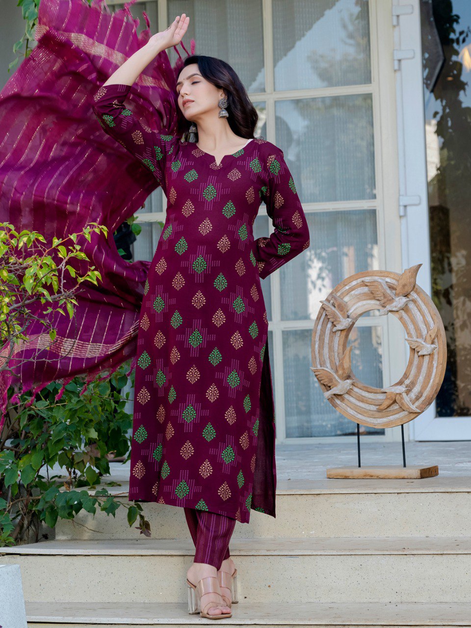 Classic Printed Kurta Suit Set with Matching Bottoms and Dupatta – Perfect for Office & Gatherings