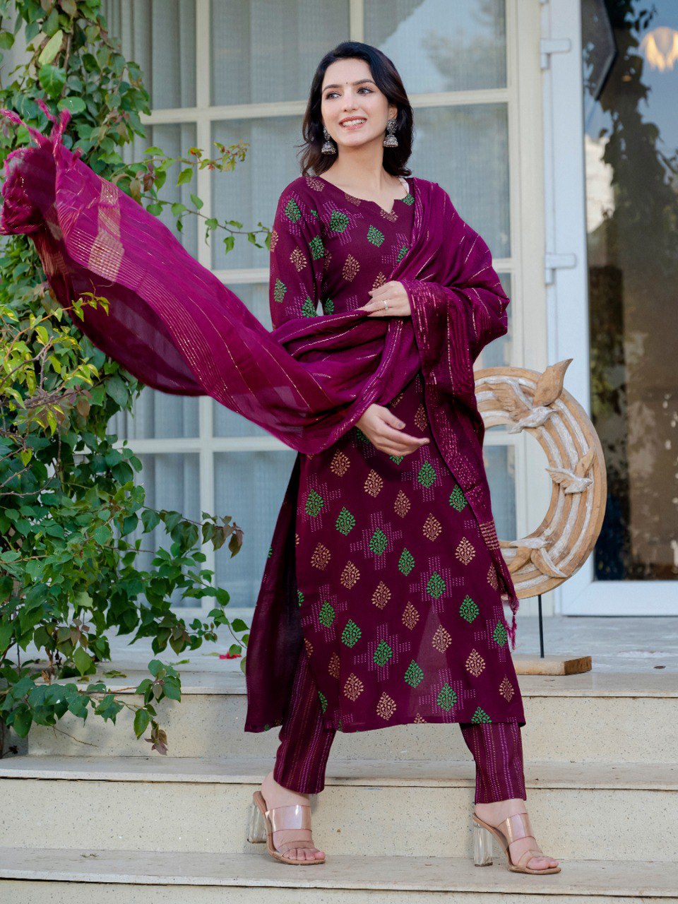 Classic Printed Kurta Suit Set with Matching Bottoms and Dupatta – Perfect for Office & Gatherings