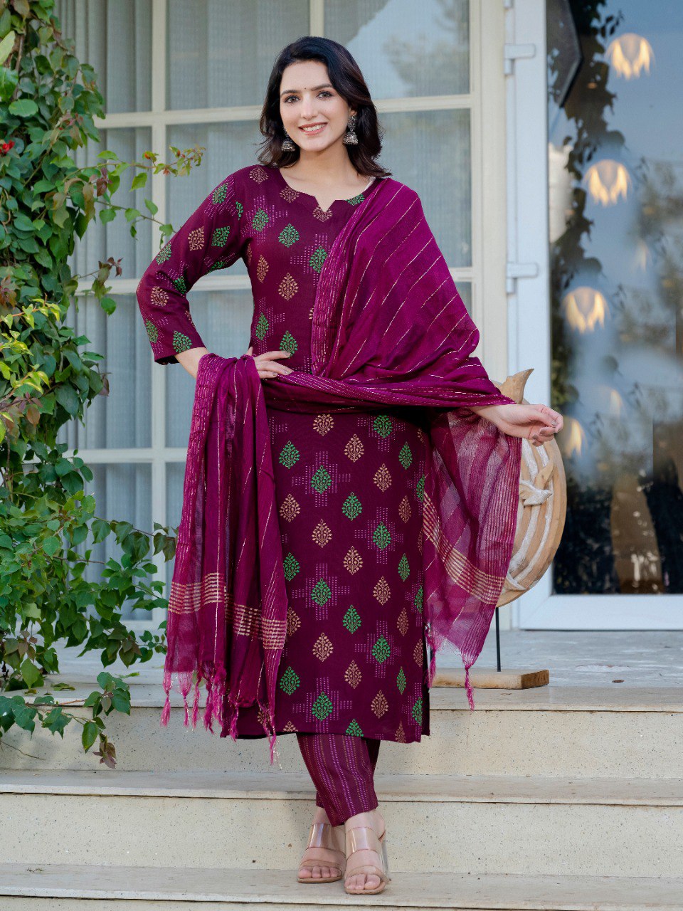 Classic Printed Kurta Suit Set with Matching Bottoms and Dupatta – Perfect for Office & Gatherings