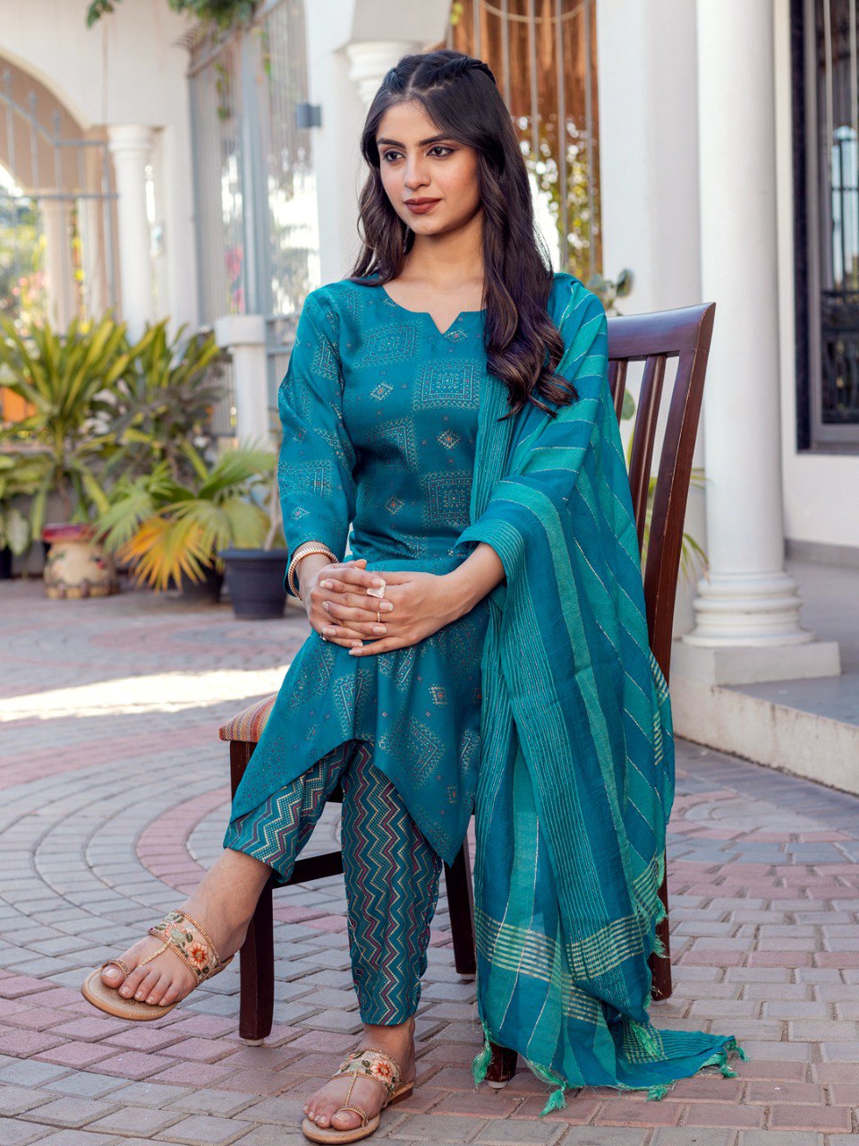 Classic Printed Kurta Suit Set with Matching Bottoms and Dupatta – Perfect for Office & Gatherings