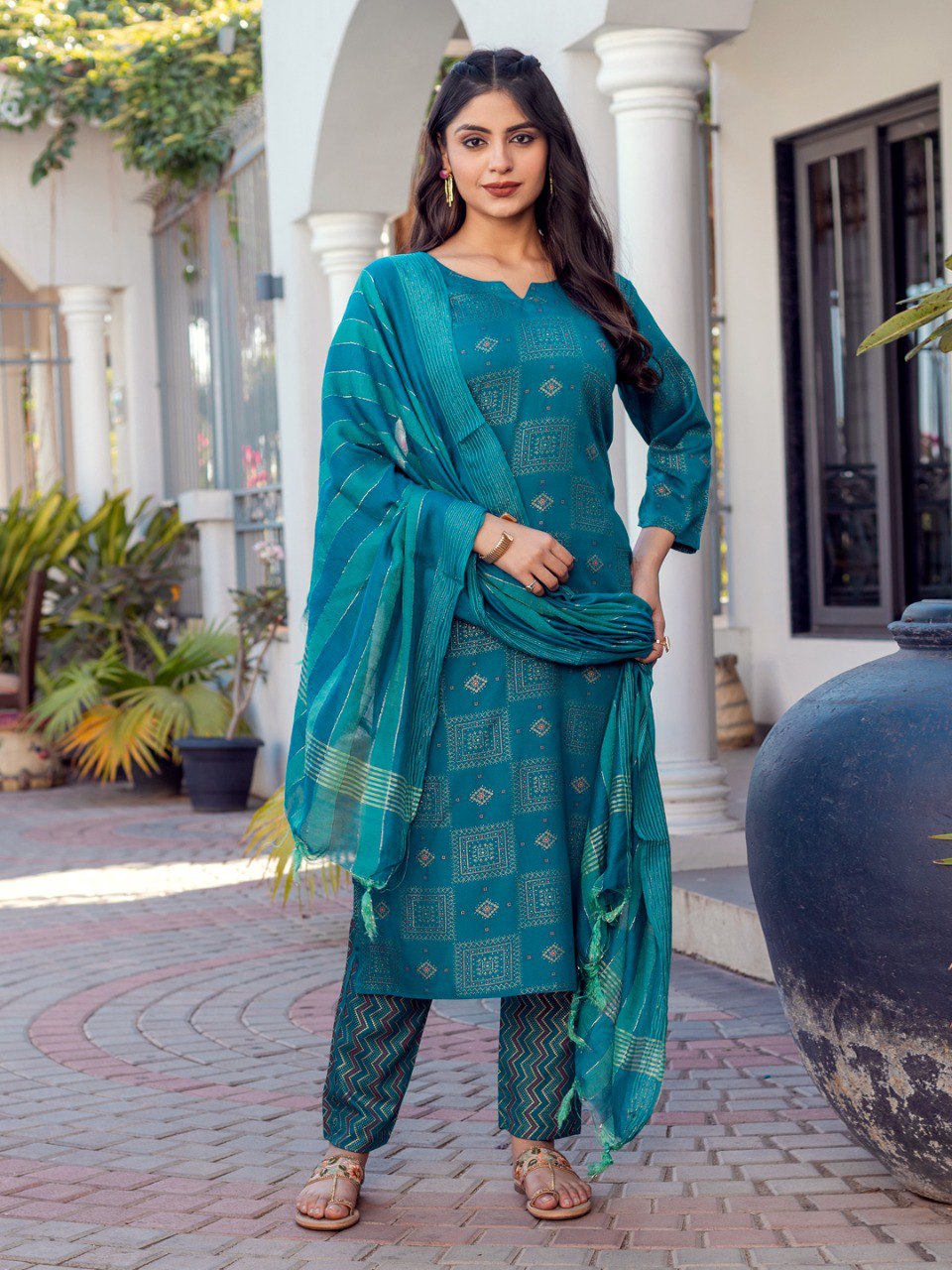 Classic Printed Kurta Suit Set with Matching Bottoms and Dupatta – Perfect for Office & Gatherings