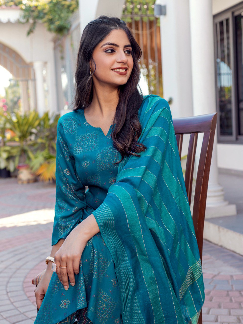 Classic Printed Kurta Suit Set with Matching Bottoms and Dupatta – Perfect for Office & Gatherings