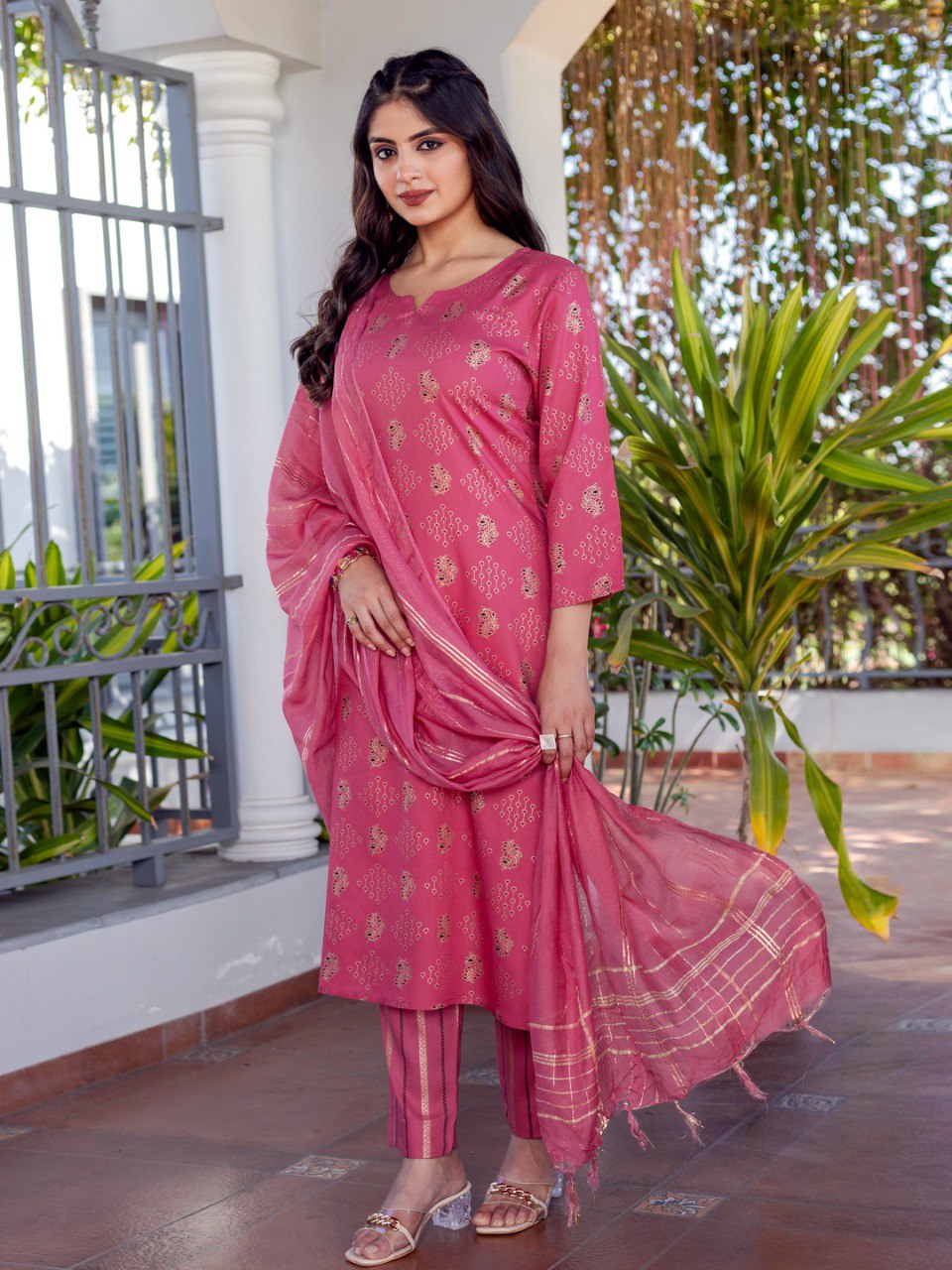 Classic Printed Kurta Suit Set with Matching Bottoms and Dupatta – Perfect for Office & Gatherings