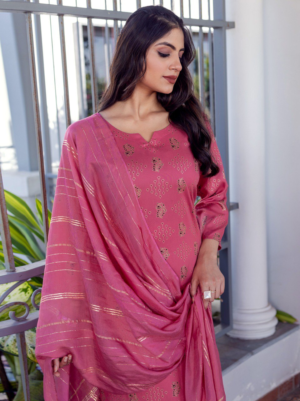 Classic Printed Kurta Suit Set with Matching Bottoms and Dupatta – Perfect for Office & Gatherings