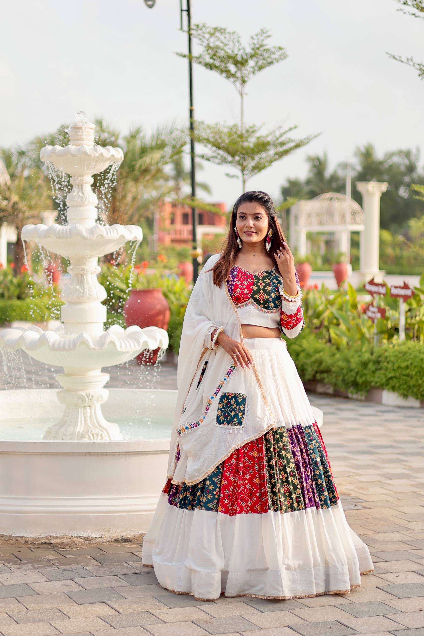 Women’s White Lehenga Choli with Colorful Embroidery & Patchwork Dupatta | Ethnic Ghagra Choli for Wedding, Navratri & Festive Wear