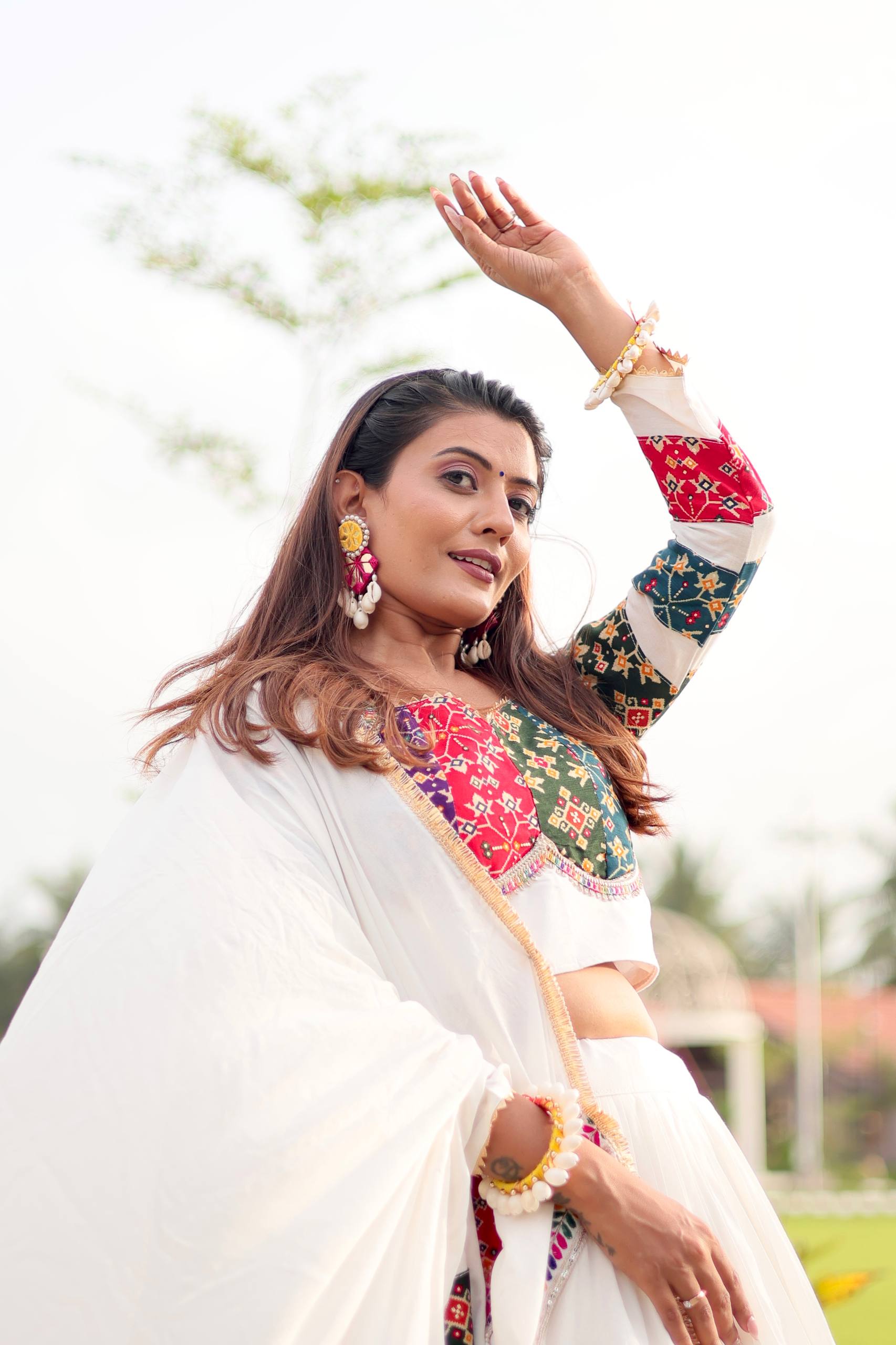 Women’s White Lehenga Choli with Colorful Embroidery & Patchwork Dupatta | Ethnic Ghagra Choli for Wedding, Navratri & Festive Wear