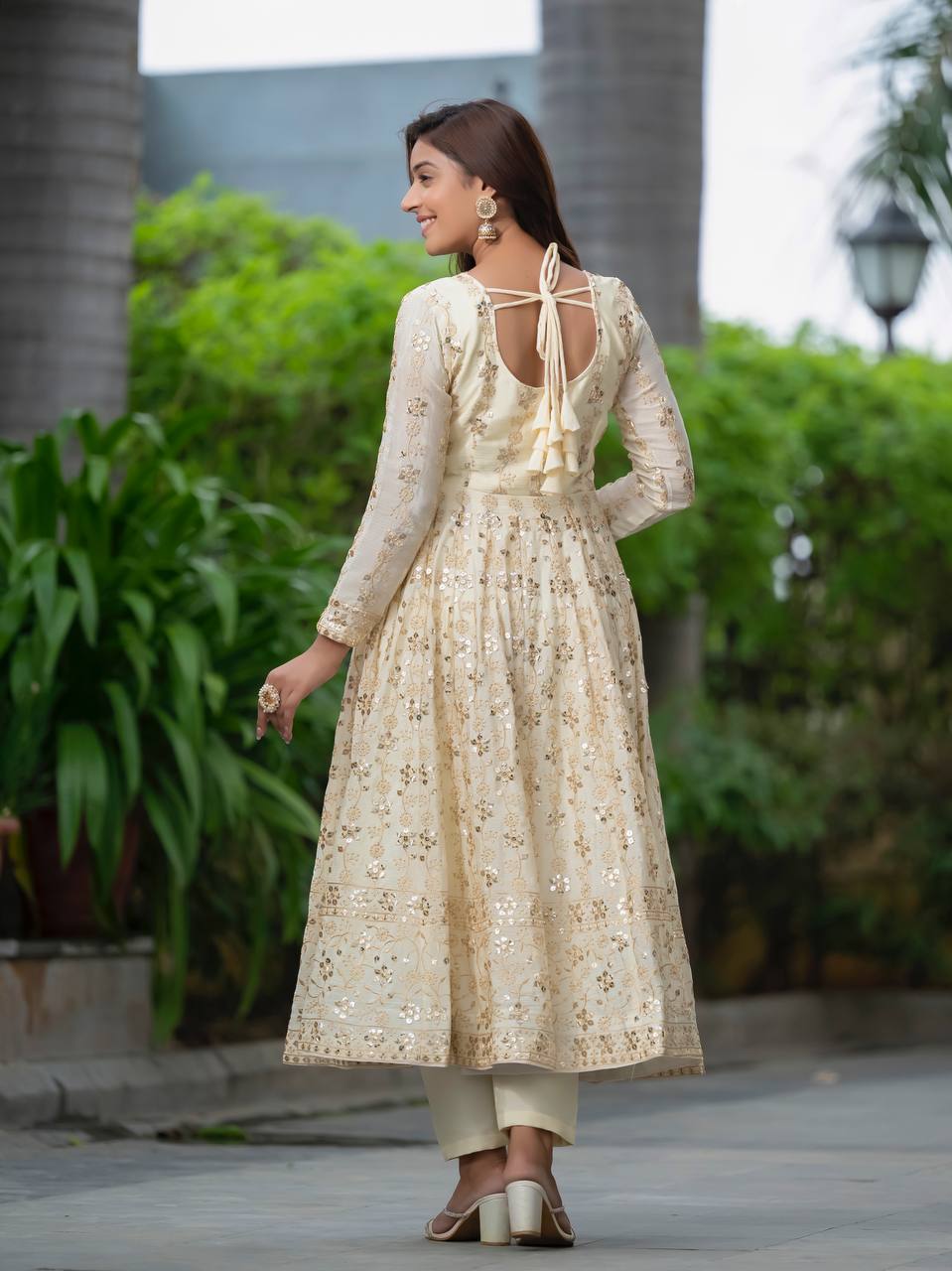 💃 *PREMIUM & LUXURIOUS DESIGNER READYMADE ALIA CUT  ANARKALI SUIT COLLECTIONS*👜