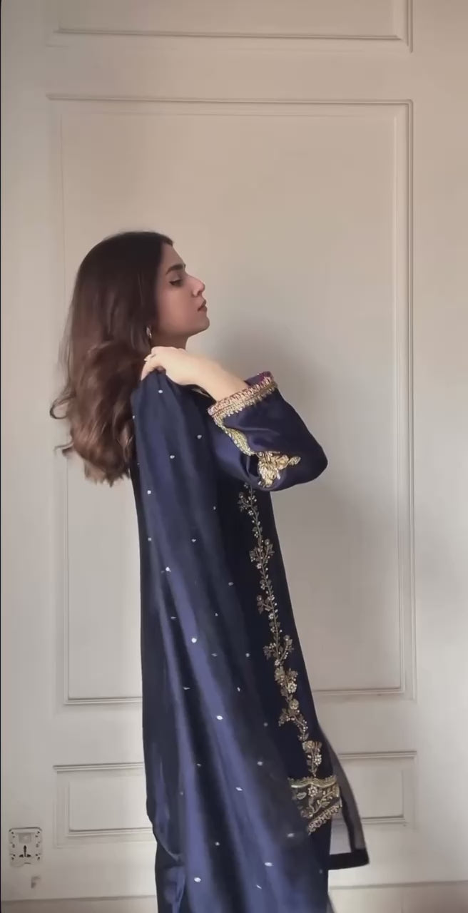 Midnight Majesty – Deep Navy Silk Ensemble with Handcrafted Antique Gold Embroidery and Sheer Dupatta Accents