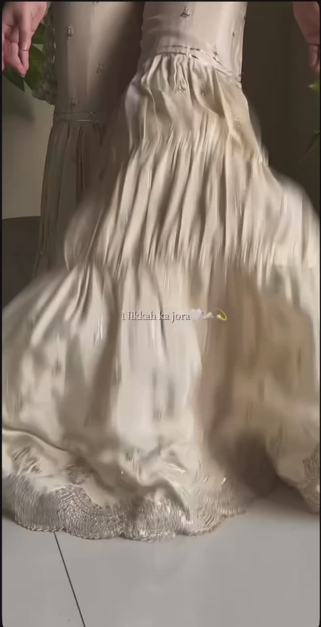 Vastra Wear Lunching New Top Sharara Plazo With Heavy Dupatta